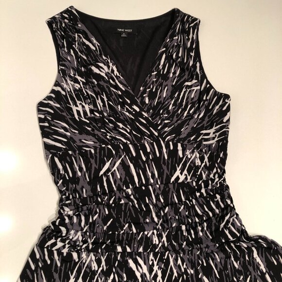 Nine West V Neck Sleeveless Midi Dress with Side Ruching Black White Gray Sz 8 - Picture 6 of 14